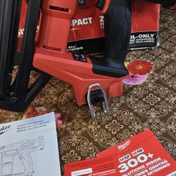 Milwaukee
M18 FUEL 18-Volt Lithium-Ion Brushless Cordless Gen ll 16-Gauge Straight Finish Nailer (Tool Only)