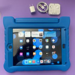 Apple iPad 5th 32 GB iCloud clean 