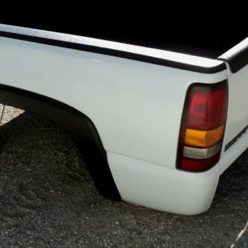 99-06 GMC Sierra 2500,3500 6'6" Shortbed Factory Summit White Paint