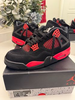 Jordan 4s sz9.5