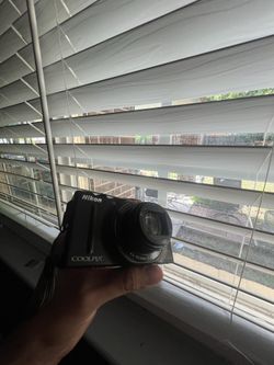 Nikon coolpix s8200