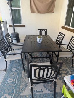 Aluminum patio set