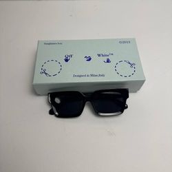Off-White Squared Sunglasses Black