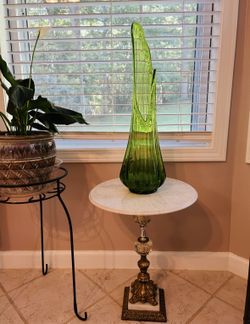Vintage, MCM L.E. Smith Green Ribbed Swung Vase
