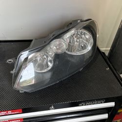 Left Headlight For Volkswagen 