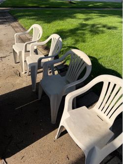 4 Outdoor Plastic Resin Chairs, stackable, no cracks, set of 4 -$10 total