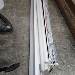 FREE Flourescent Lights 
