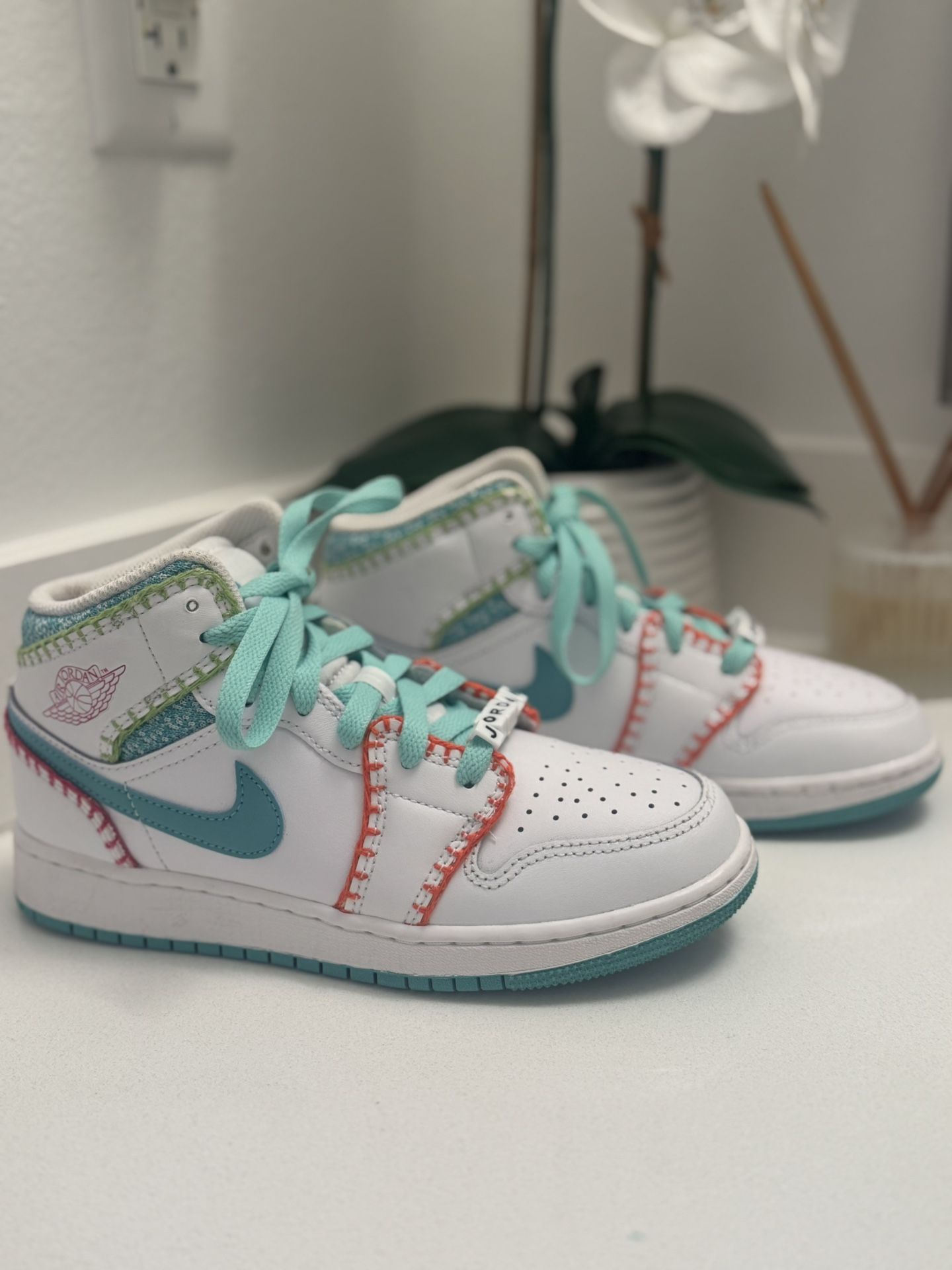 Jordan Air Jordan 1 Mid SE