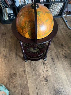 Globe ball bar
