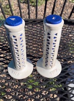 A’ME Unitron Grips OLDSCHOOL