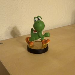 Yoshi Amiibo