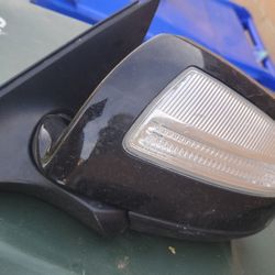 2009 Mercedes Benz C300 C250 Side Mirror 