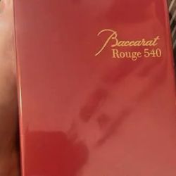 baccarat rouge 540 perfume 