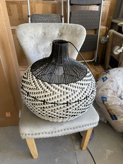 New Black And White Rattan Pendant Light/chandelier