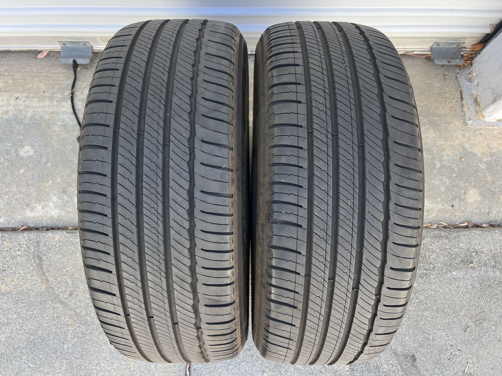2 Michelin Tires 235/50/19