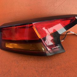 2019 2020 2021 2022 Nissan Altima Right Passenger Side Outer Tail Light OEM