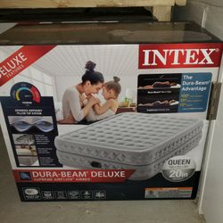 New! Queen Air Mattress With Pump!
