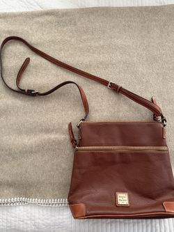 Dooney & Bourke purse