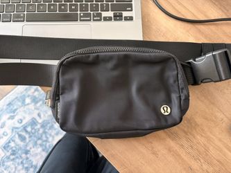 Lululemon everywhere belt bag 1L - Black