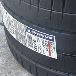 Michelin Pilot Sports Tires