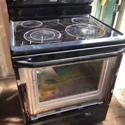 FRIGIDAIRE BLACK FLAT SMOOTH TOP STOVE OVEN RANGE MISSING FRONT GLASS STOVE WORKS PERFECT CLEAN FULLY FUNCTIONAL