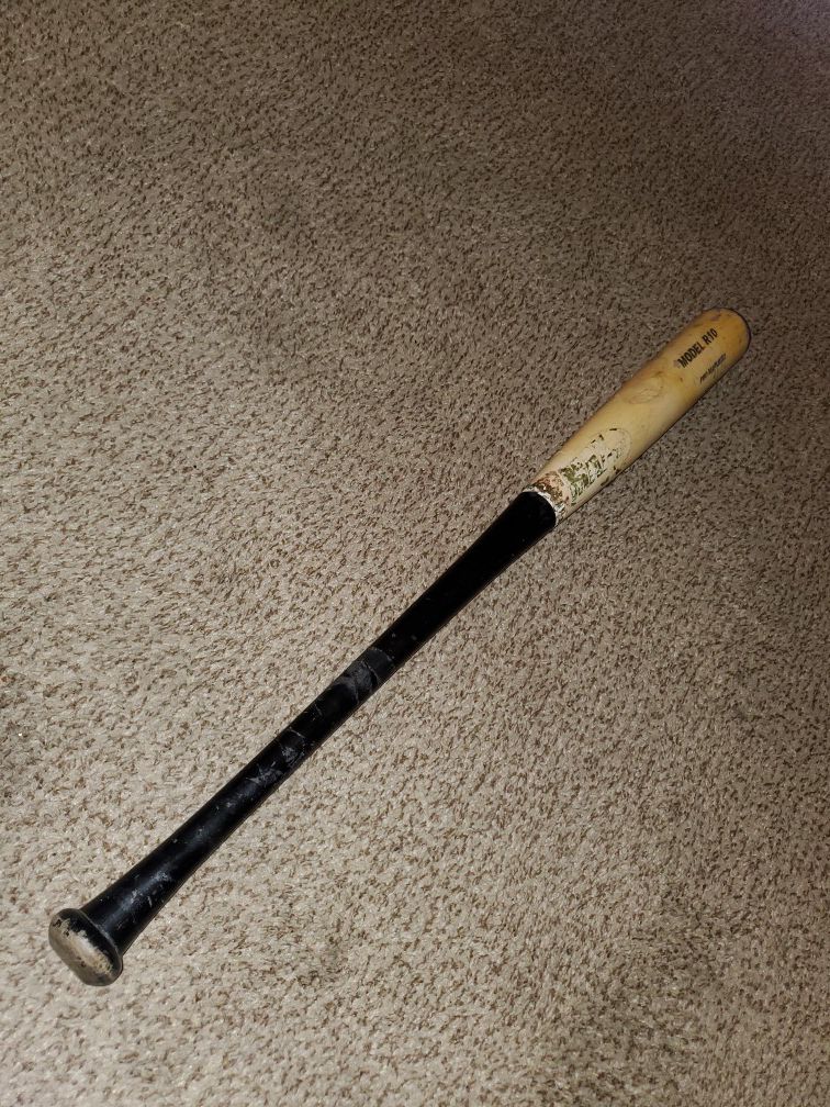Baseball Maple Wood bat Maxbat r10 32'