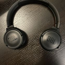 JBL headphones 