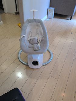 Momcozy Baby Rocker Amazing Condition