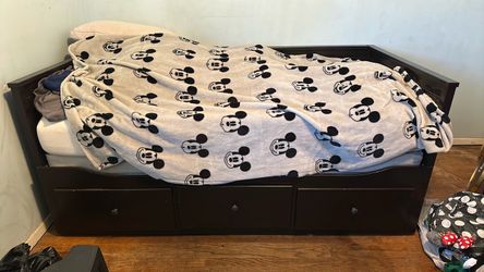 Twin bed with drawers