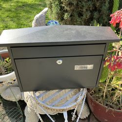 New Mailbox With Key