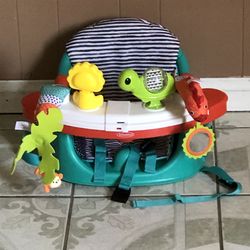 LIKE NEW INGENUITY BABY HIGH CHAIR !!!!