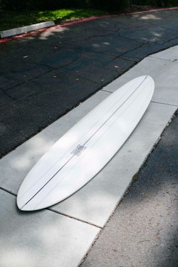 9’2 single fin glider surfboard