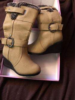 Girls boots size 10