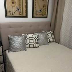 For Sale: Bed + Mattress + Headboard – Excellent Condition!