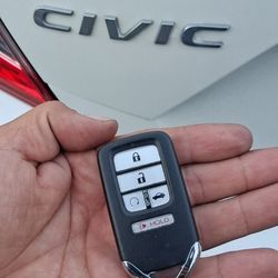 Car Keys / Llaves De Carro