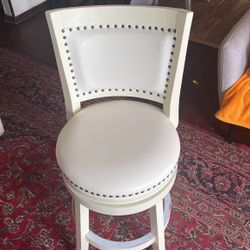39t X18w White Bar Stool 