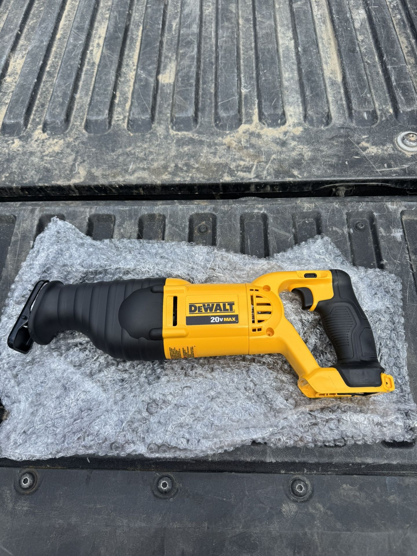 Saw Saw Brand New Dewalt
