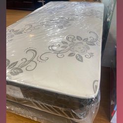 Twin size mattress / Colchon