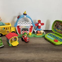 CoComelon Petting Farm Playset W/ Sounds Farm Animals & JJ Figure + Bus + laptop