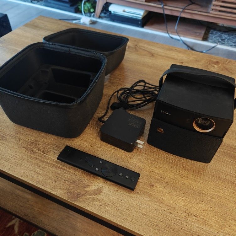 Xgimi / JBL Dark Knight 720p Projector