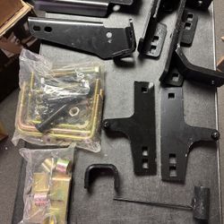 Husky Towing 31413 Fifth Wheel Mounting Kit for 03 to 12  Ram 2500/3500