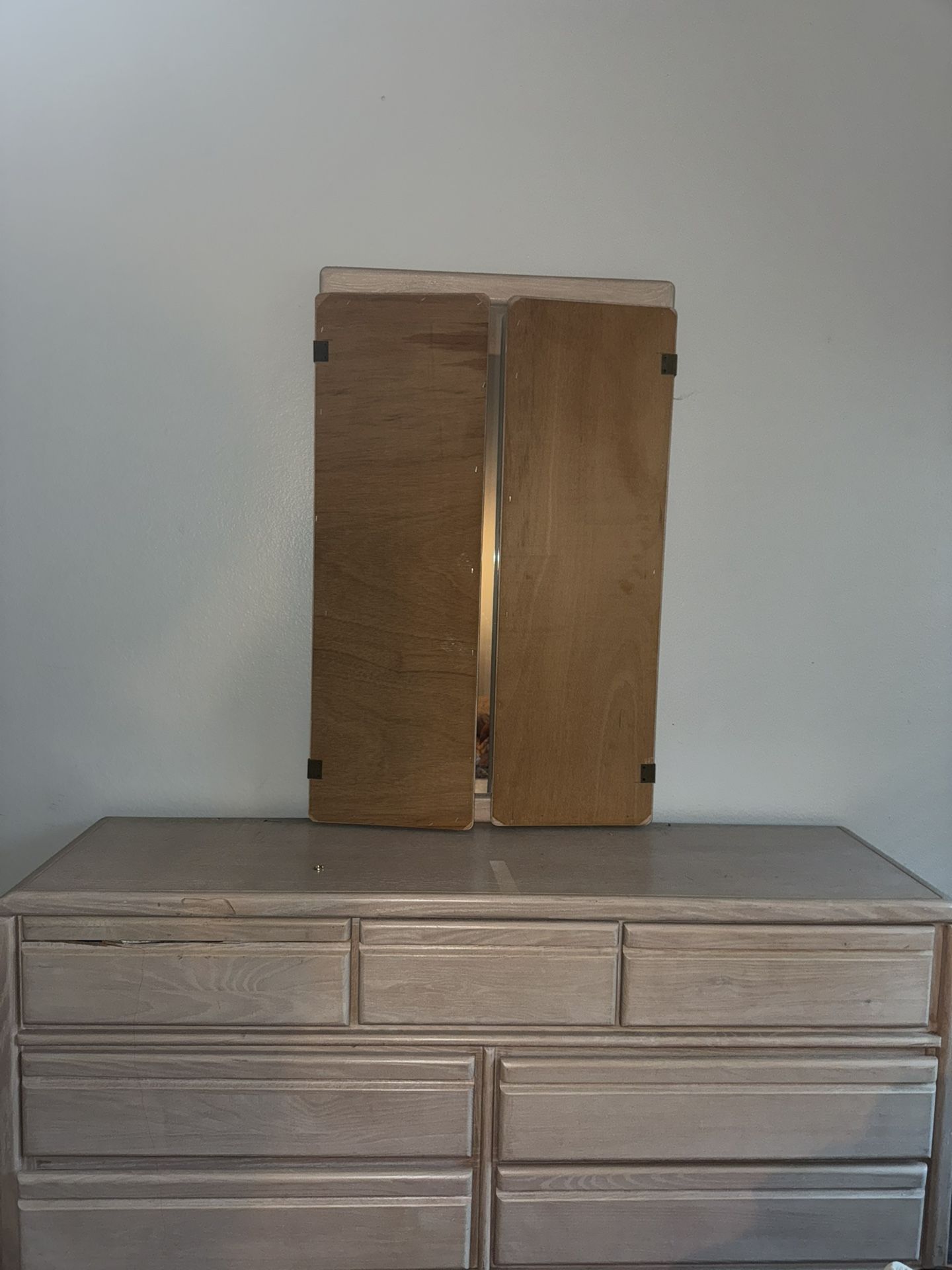 Beautiful Vintage Bed Set Need Gone ASAP