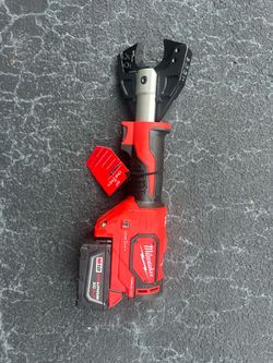 Milwaukee M18 FORCE LOGIC Cable Cutter (2672-20) w/ Battery – Brand New, Never Used