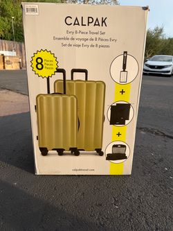 CALPAK Evry 8-Piece Travel Set