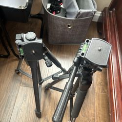 2 Tripods 