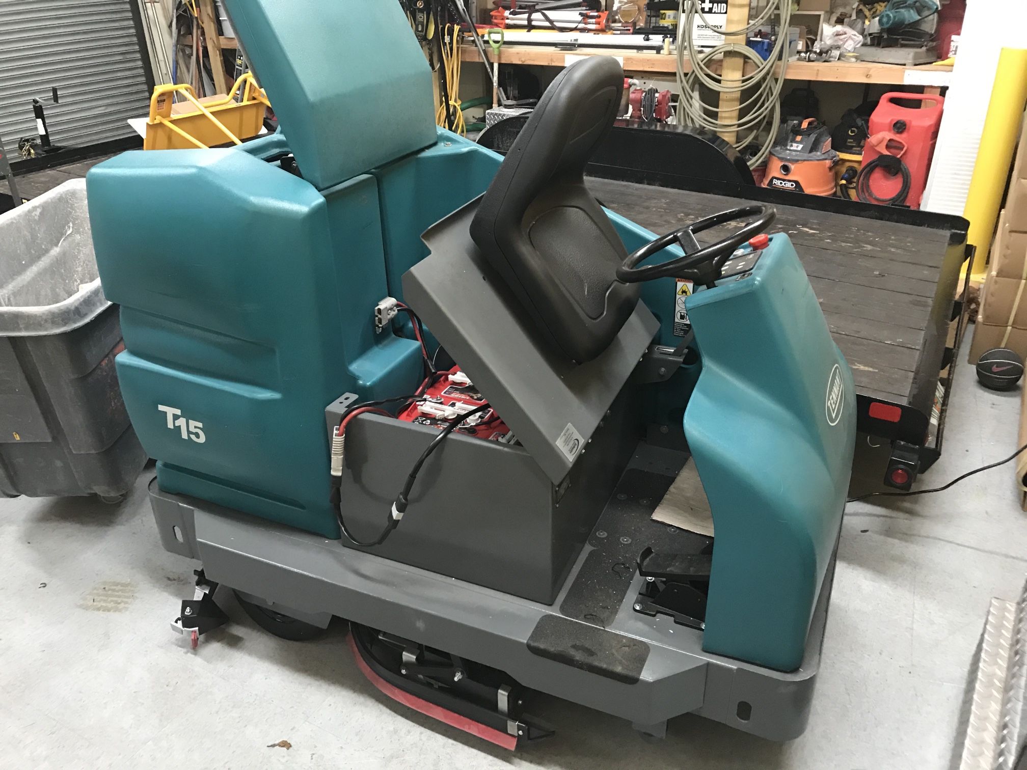 TENNANT T15 (Electric/Battery) Rider Scrubber for Sale in Fort