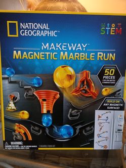 National Geographic Educational Building Set.
