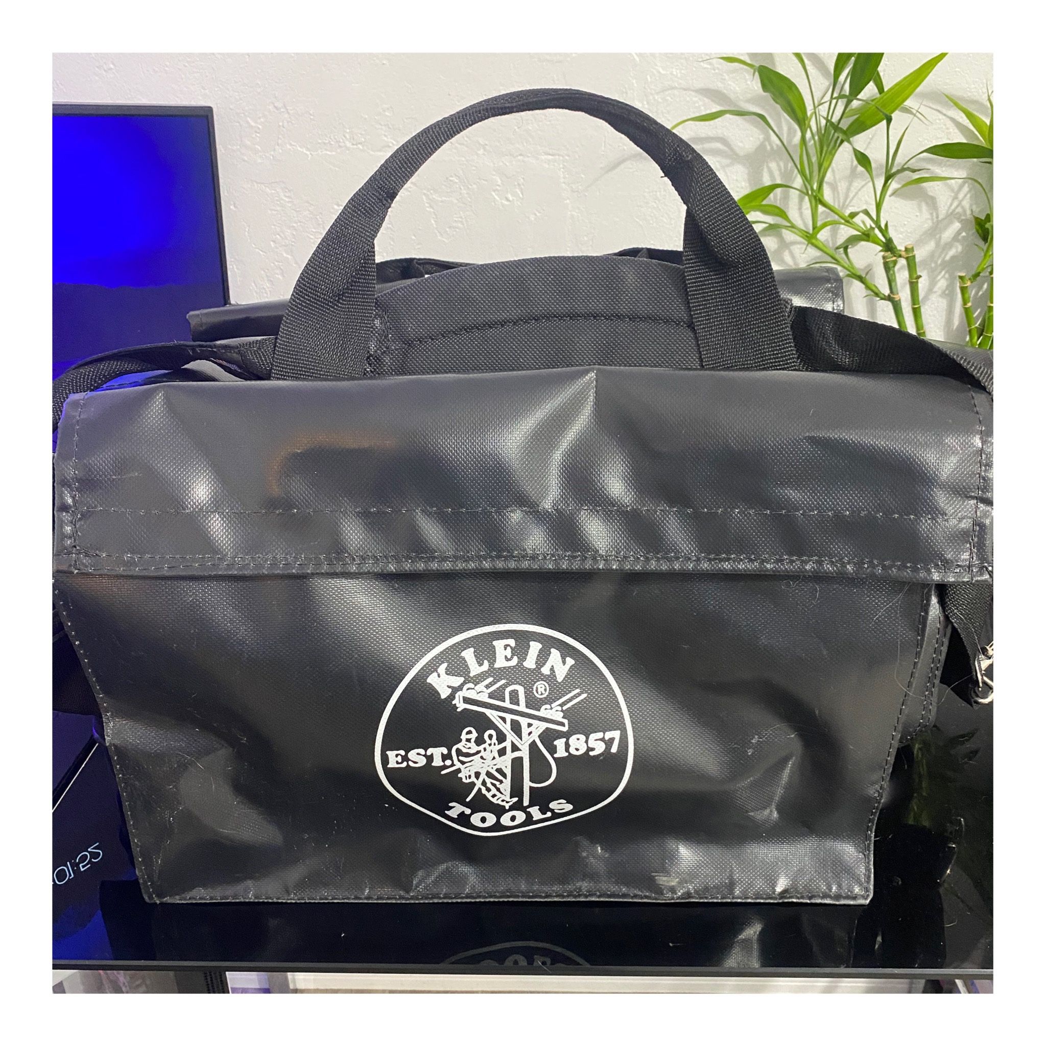 Klein Black XL Lineman Equipment Bag with 2 Outside Pockets