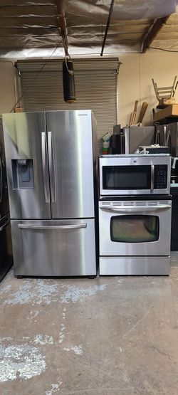 Refrigerator Samsung French Door,  Stove Electric And Microwave In Stainless Steel Combo Delevery