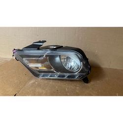  2010-2012 FORD MUSTANG HALOGEN HEADLIGHT LEFT DRIVER SIDE 